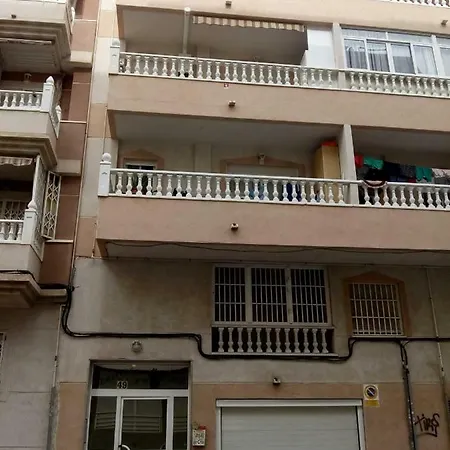 Lumineux, Moderne, Tout Equipe, Proche De La Plage. * Torrevieja